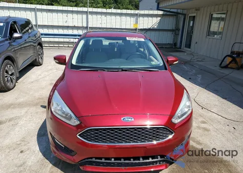 2016 Ford Focus Se z USA, uszkodzony, nr VIN 1FADP3F2XGL262050